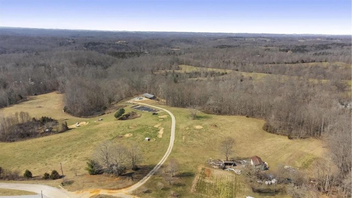 165 Phelps Dunham Rd, Edmonton, KY 42129